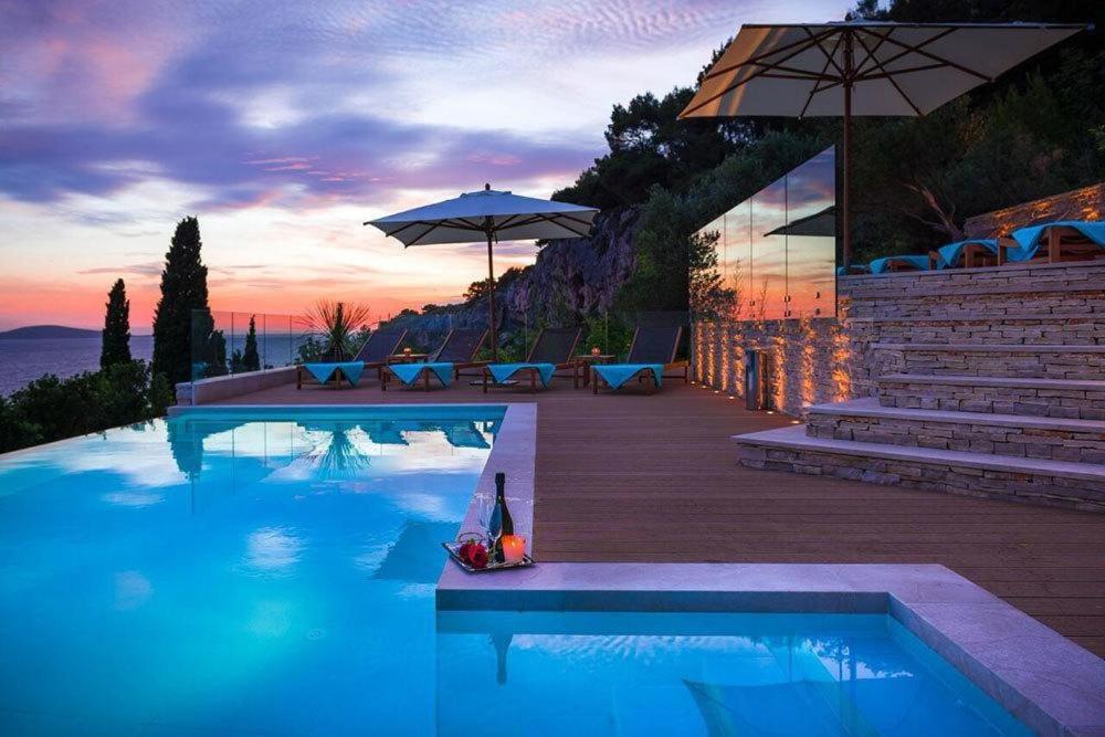 Luxury Hvar Carpe Diem With Private Pool By The Sea